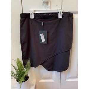 PRETTY LITTLE THINGS SKIRT!!!